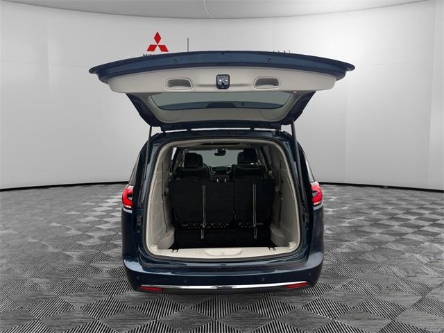 used 2022 Chrysler Pacifica Hybrid car, priced at $29,899