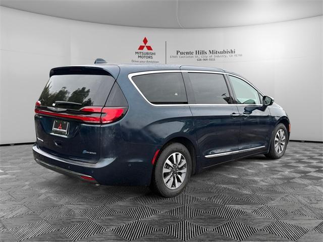 used 2022 Chrysler Pacifica Hybrid car, priced at $29,899