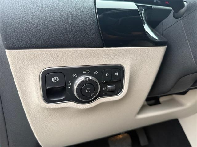 used 2025 Mercedes-Benz GLA 250 car, priced at $33,994