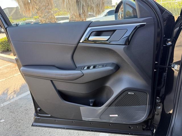 new 2025 Mitsubishi Outlander car, priced at $35,115