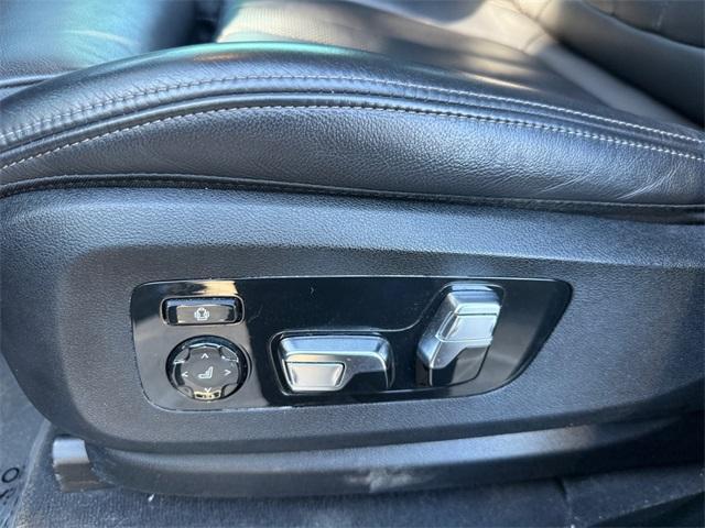 used 2022 BMW X7 car, priced at $40,998