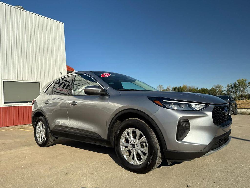 used 2023 Ford Escape car, priced at $25,995