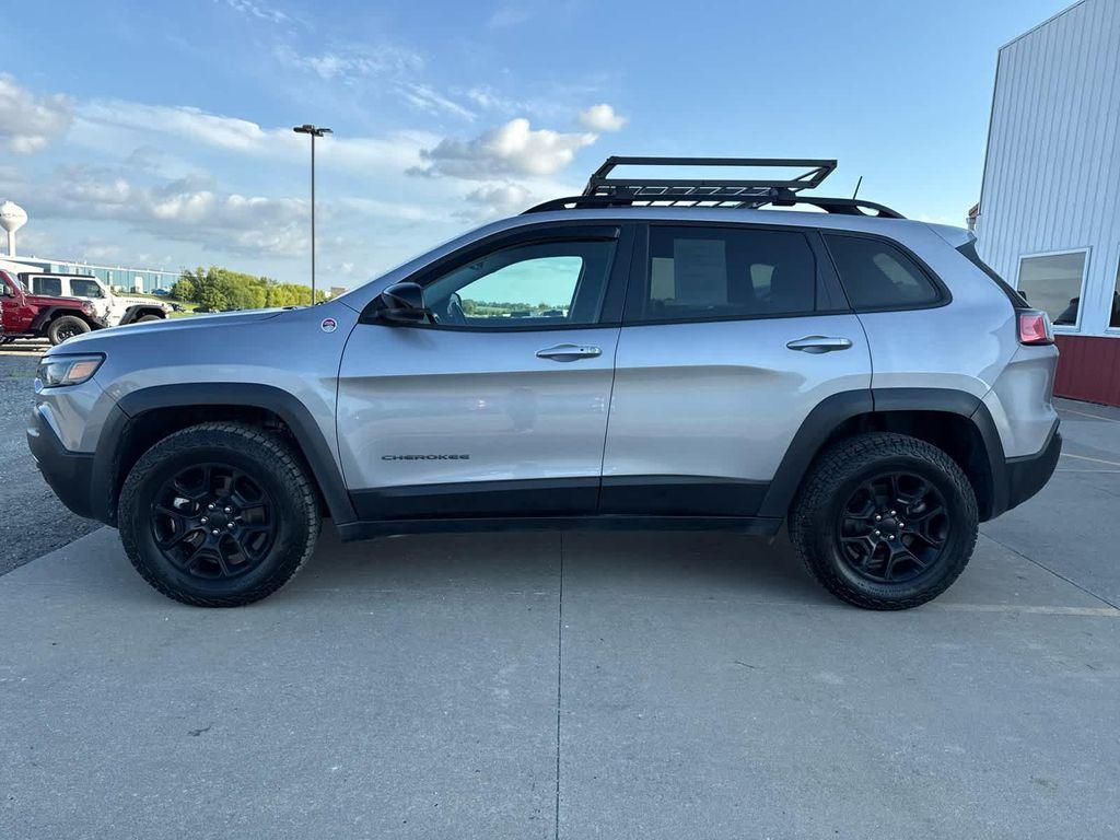used 2022 Jeep Cherokee car, priced at $24,995