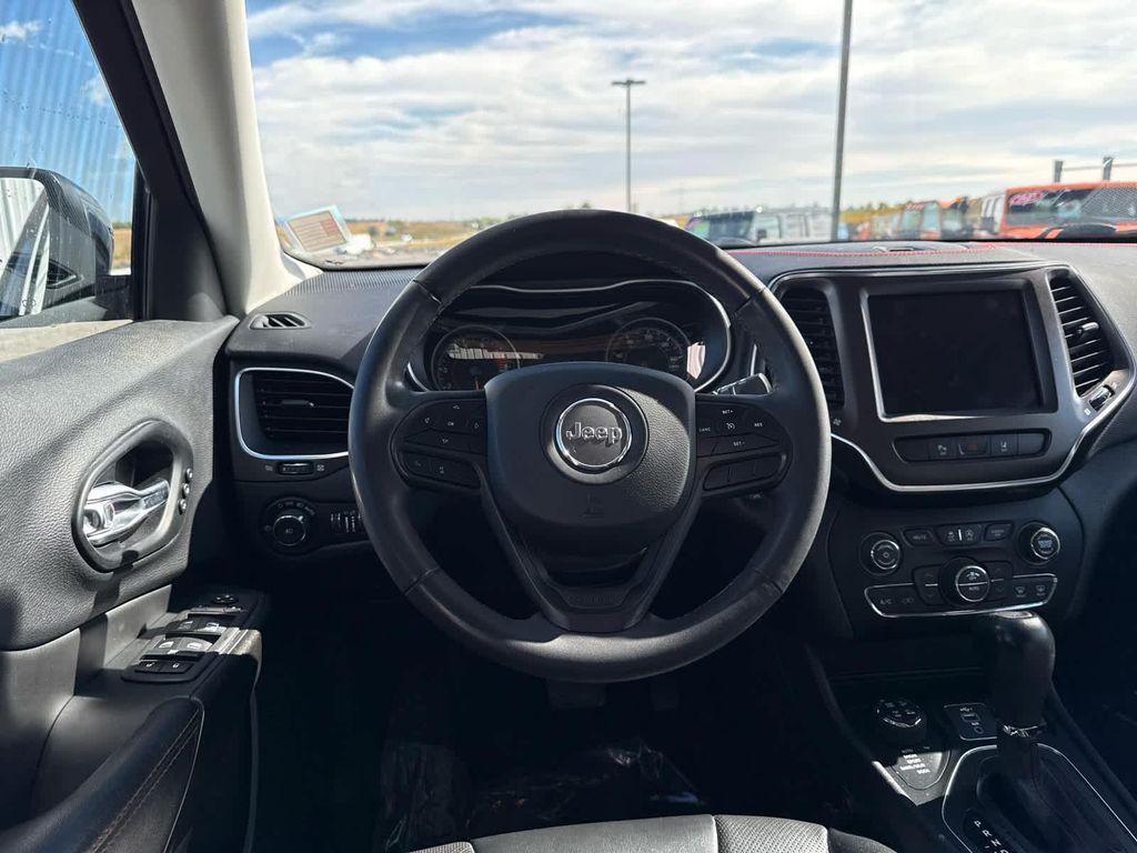 used 2022 Jeep Cherokee car, priced at $22,995