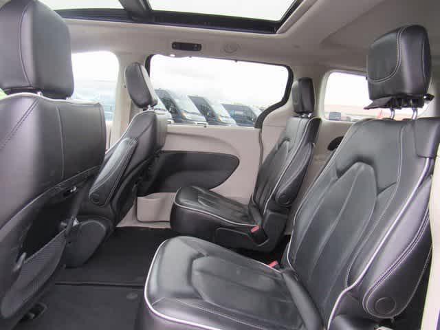 used 2022 Chrysler Pacifica car, priced at $27,550