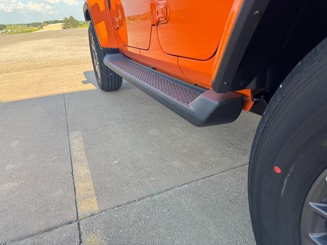 new 2025 Jeep Wrangler car, priced at $53,165