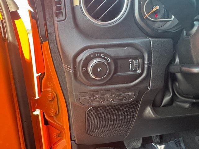 new 2025 Jeep Wrangler car, priced at $53,165