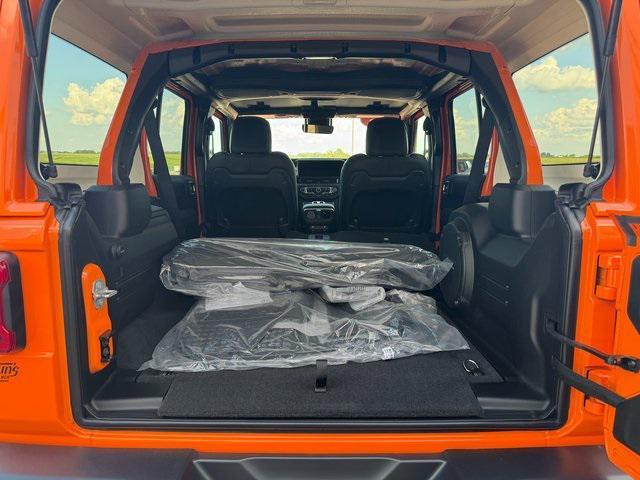 new 2025 Jeep Wrangler car, priced at $53,165