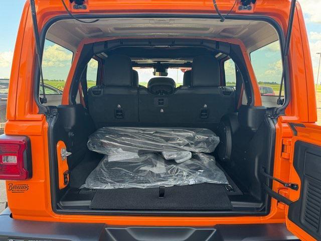 new 2025 Jeep Wrangler car, priced at $53,165