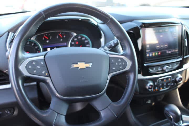 used 2021 Chevrolet Traverse car, priced at $27,995