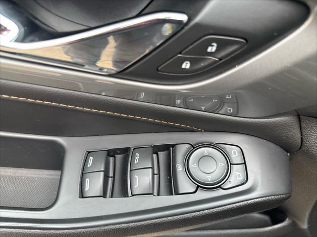 used 2021 Chevrolet Traverse car, priced at $25,487