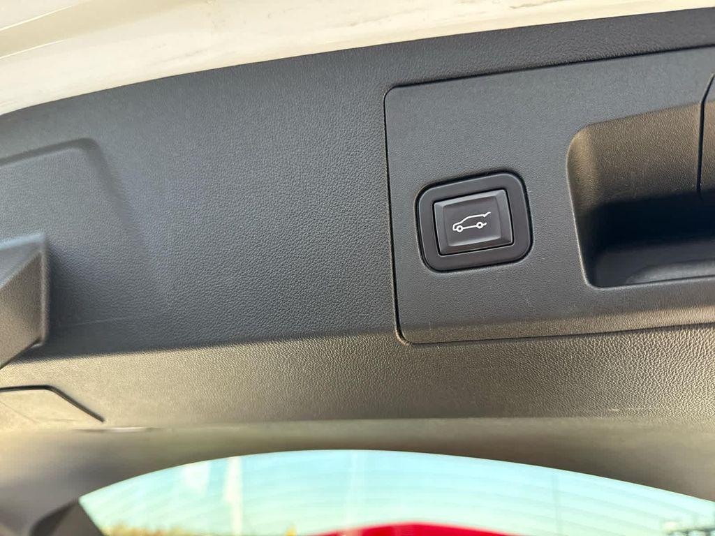 used 2017 Cadillac XT5 car, priced at $19,495