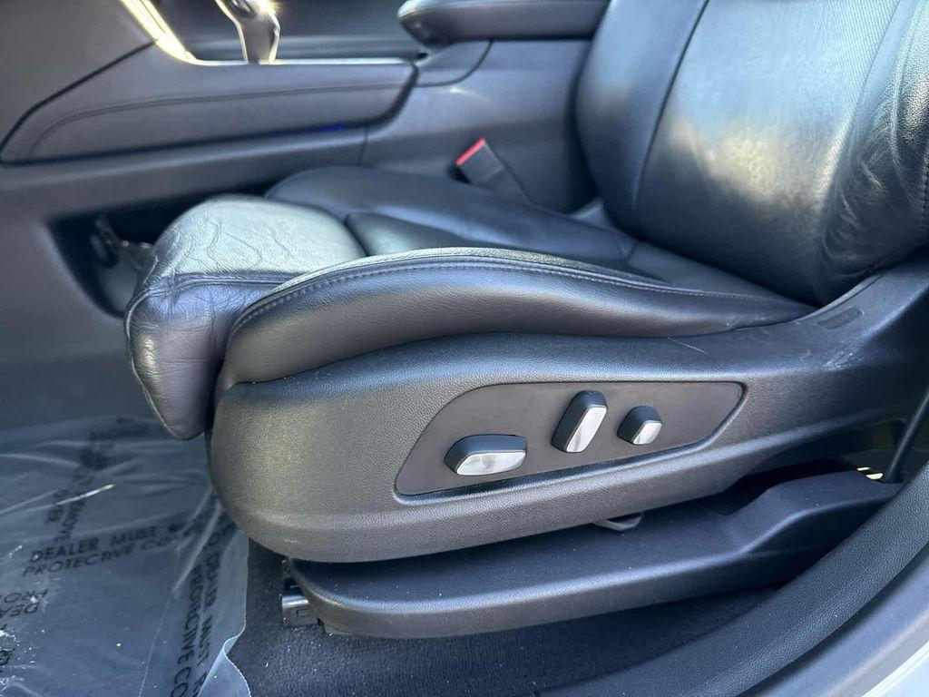 used 2017 Cadillac XT5 car, priced at $19,495