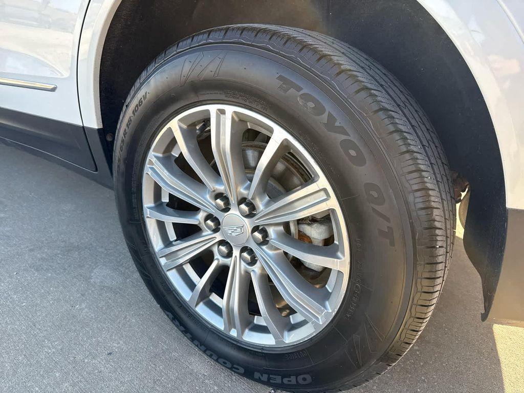 used 2017 Cadillac XT5 car, priced at $19,495