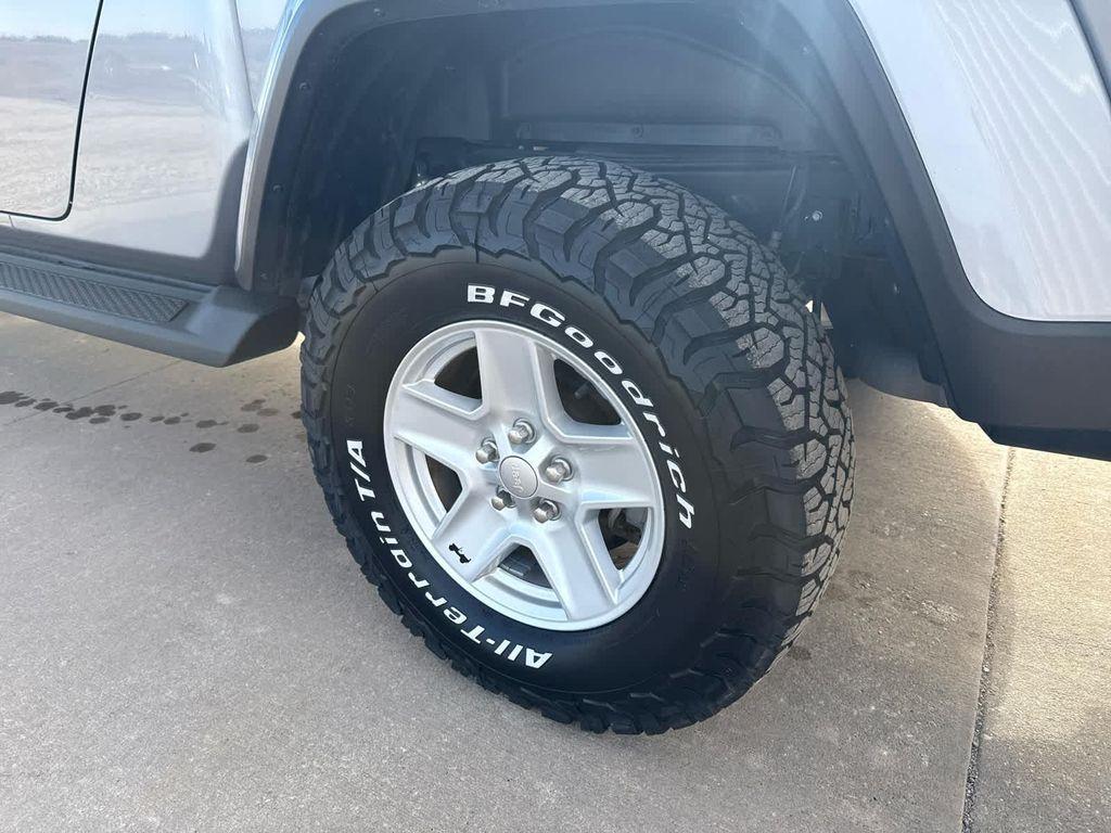 used 2020 Jeep Gladiator car, priced at $24,995