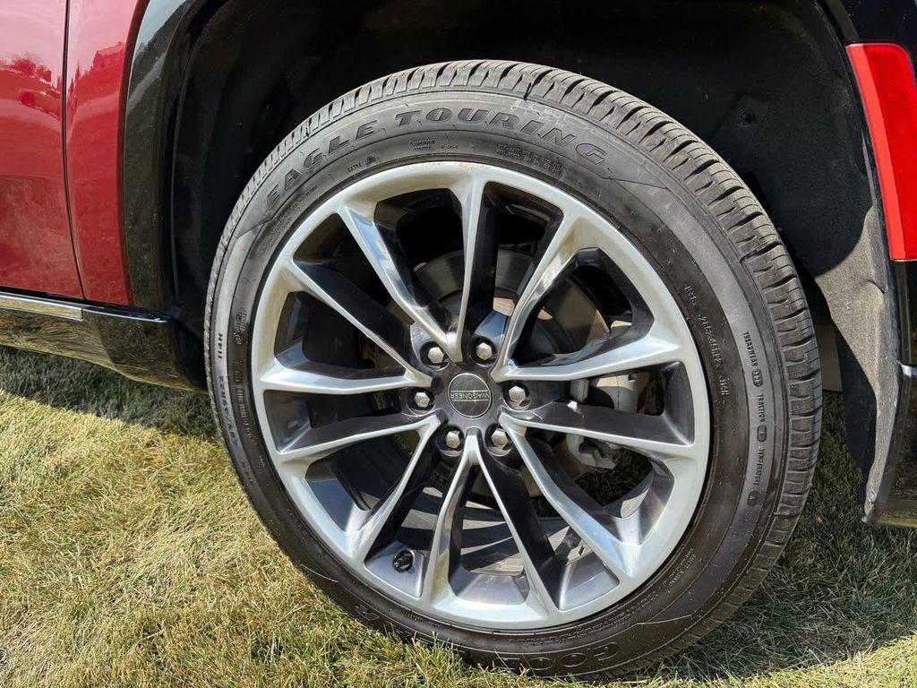 used 2024 Jeep Wagoneer L car, priced at $58,995