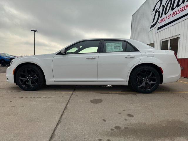 new 2023 Chrysler 300 car, priced at $35,990