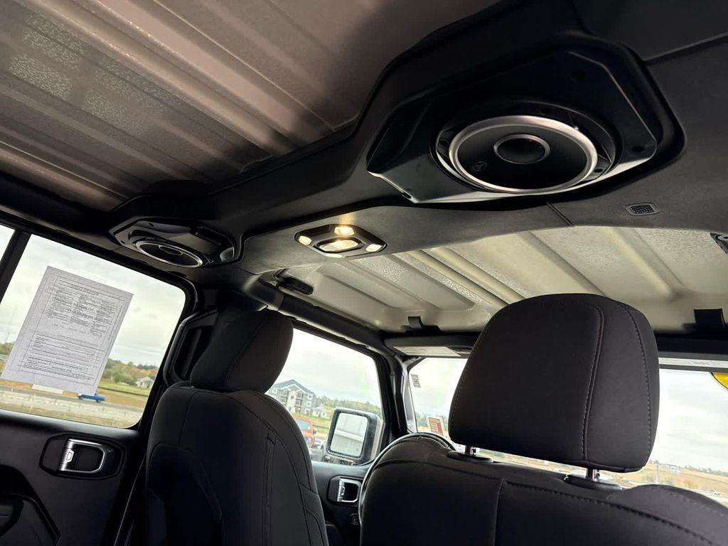 used 2022 Jeep Gladiator car, priced at $35,995