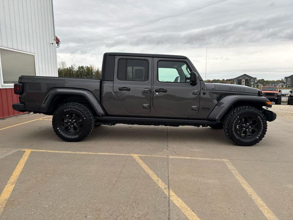 used 2022 Jeep Gladiator car, priced at $35,995