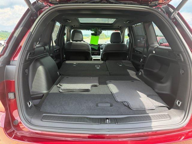 new 2025 Jeep Grand Cherokee car, priced at $51,100