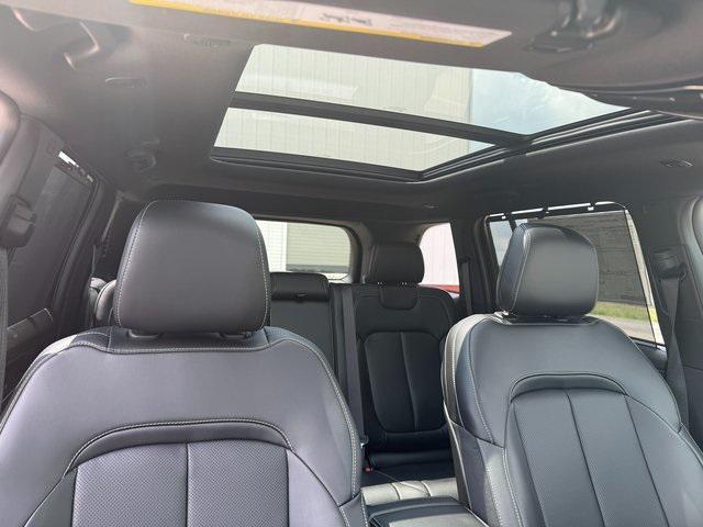 new 2025 Jeep Grand Cherokee car, priced at $51,100