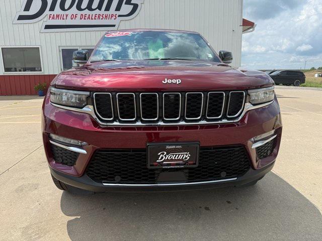 new 2025 Jeep Grand Cherokee car, priced at $51,100