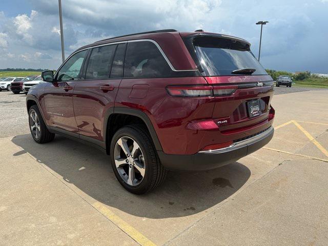 new 2025 Jeep Grand Cherokee car, priced at $51,100