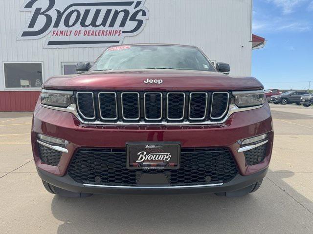 new 2025 Jeep Grand Cherokee car, priced at $51,006