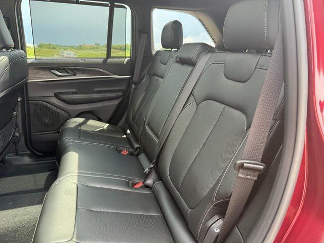 new 2025 Jeep Grand Cherokee car, priced at $51,100