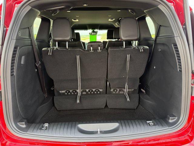 new 2025 Chrysler Pacifica car, priced at $45,601