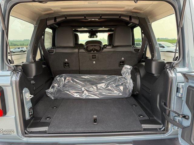 new 2025 Jeep Wrangler car, priced at $59,443