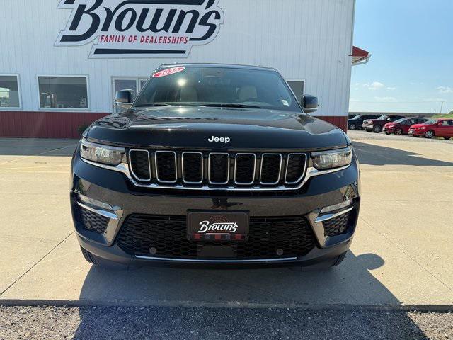 new 2025 Jeep Grand Cherokee car, priced at $48,855