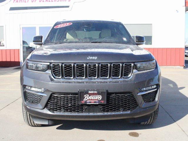 new 2025 Jeep Grand Cherokee car, priced at $49,735