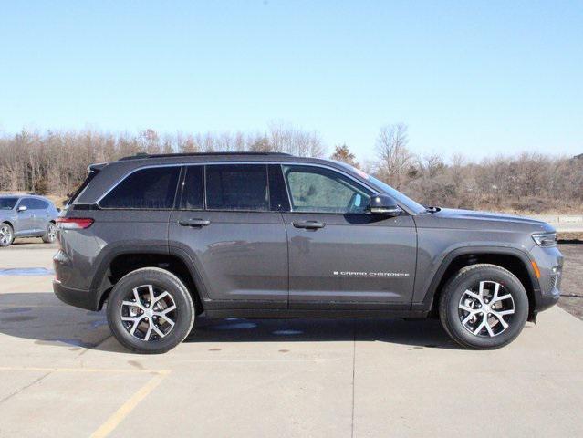 new 2025 Jeep Grand Cherokee car, priced at $49,735