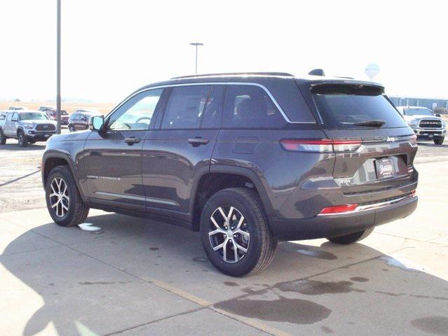 new 2025 Jeep Grand Cherokee car, priced at $49,735