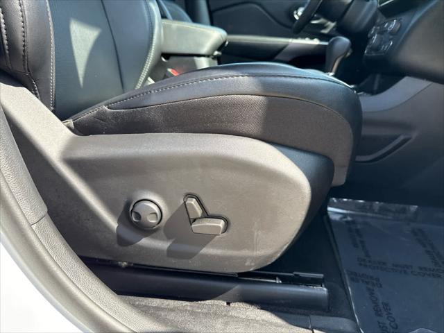 used 2022 Jeep Cherokee car, priced at $25,995