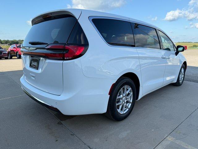 new 2026 Chrysler Pacifica car, priced at $43,734