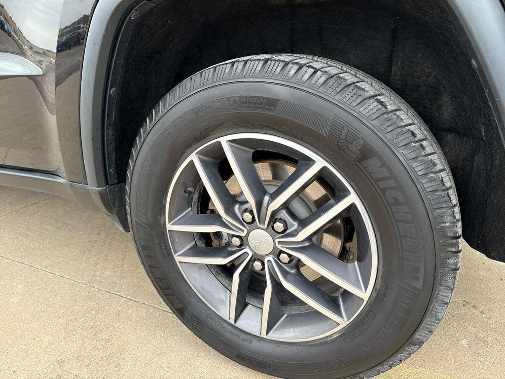 used 2018 Jeep Grand Cherokee car, priced at $15,995