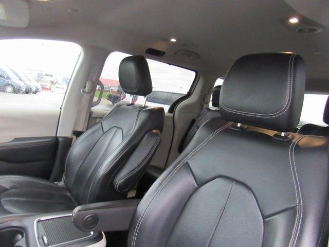 used 2022 Chrysler Pacifica car, priced at $23,333