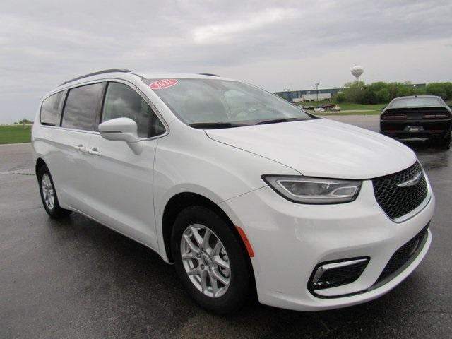 used 2022 Chrysler Pacifica car, priced at $23,333