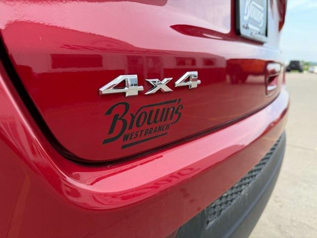 new 2025 Jeep Compass car, priced at $27,878