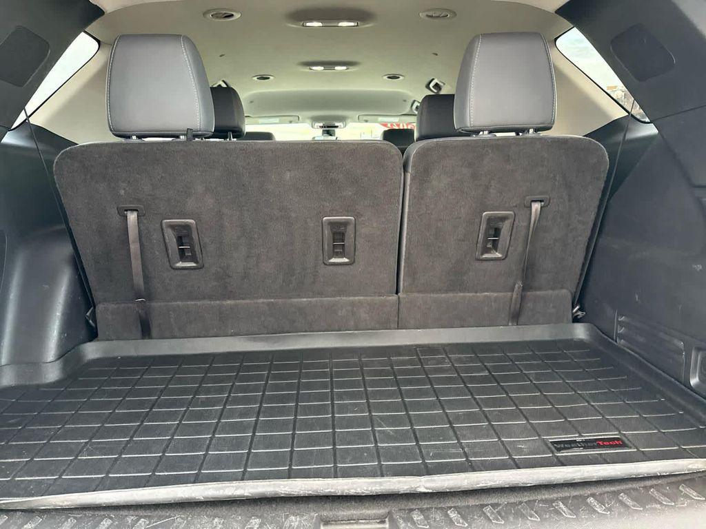 used 2021 Chevrolet Traverse car, priced at $22,995