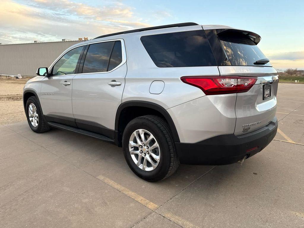 used 2021 Chevrolet Traverse car, priced at $22,995