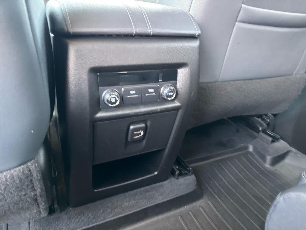 used 2021 Chevrolet Traverse car, priced at $22,995