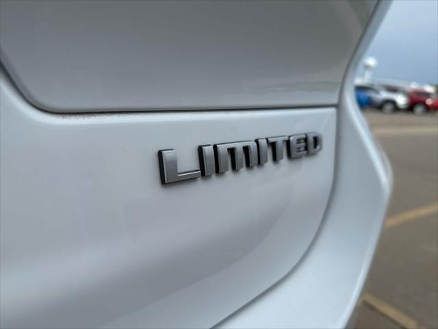 used 2024 Jeep Grand Cherokee L car, priced at $39,995