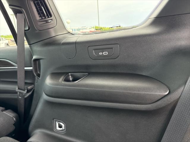 used 2024 Jeep Grand Cherokee L car, priced at $39,995
