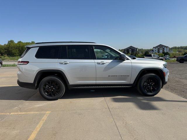 new 2025 Jeep Grand Cherokee L car, priced at $46,942
