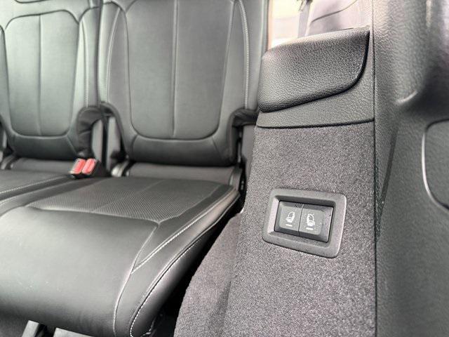new 2025 Jeep Grand Cherokee L car, priced at $59,857