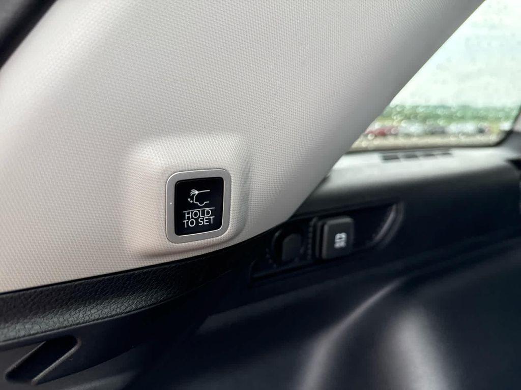 used 2023 Jeep Grand Cherokee car, priced at $34,500