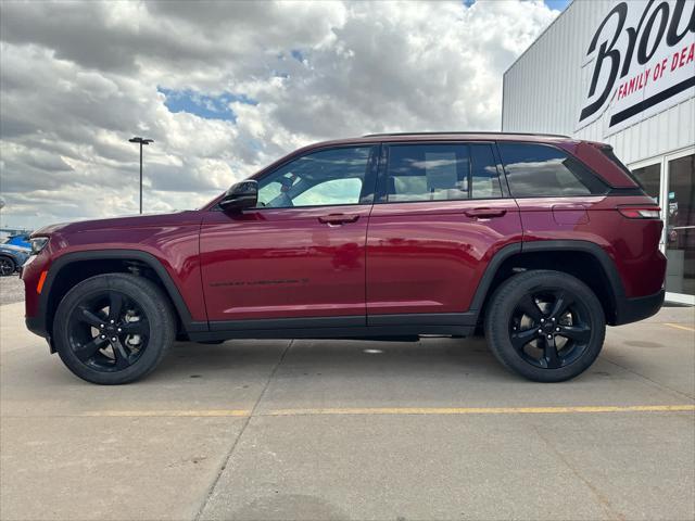 used 2023 Jeep Grand Cherokee car, priced at $33,758
